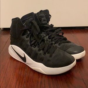 Nike hyperdunk 2016 size 8.5